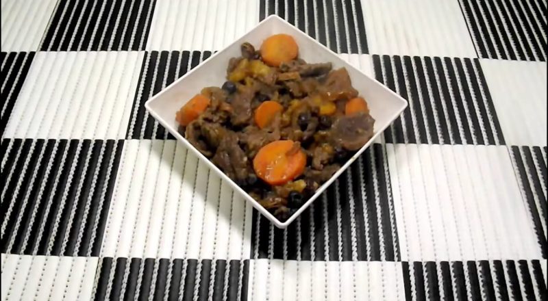 prune tzimmes com maca